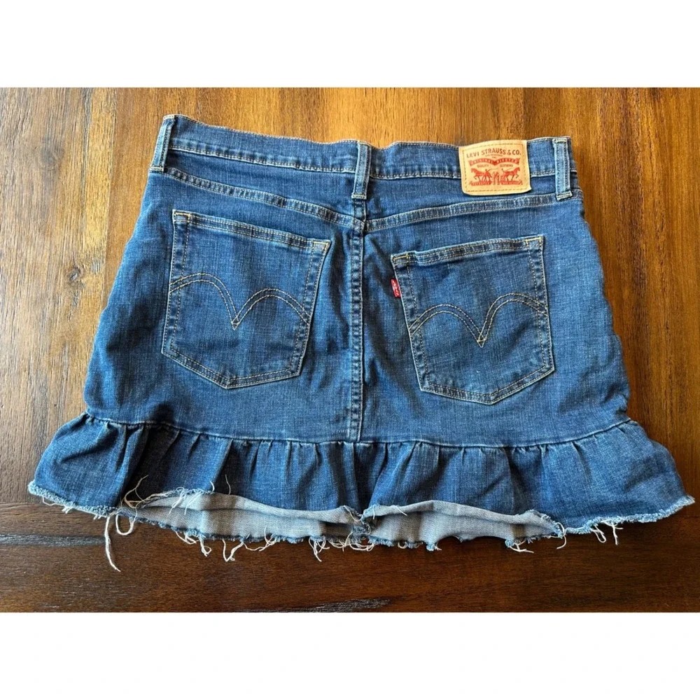 Levis Mile High Ruffle Skirt Womens 31  Denim Mini Raw Hem High Rise 5 Pocket